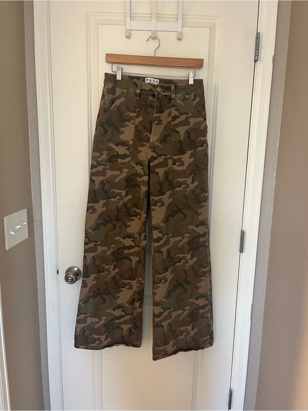 Far Out Camo Wide Leg Jeans - daze denim